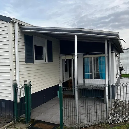 Luxe Stacaravan Albatros - 51 * Bredene